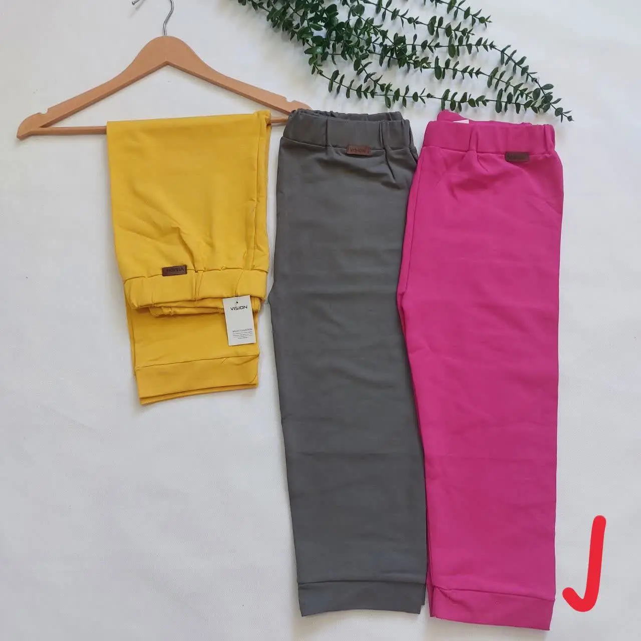 موجودی شلوارک های اسپرت پرط...