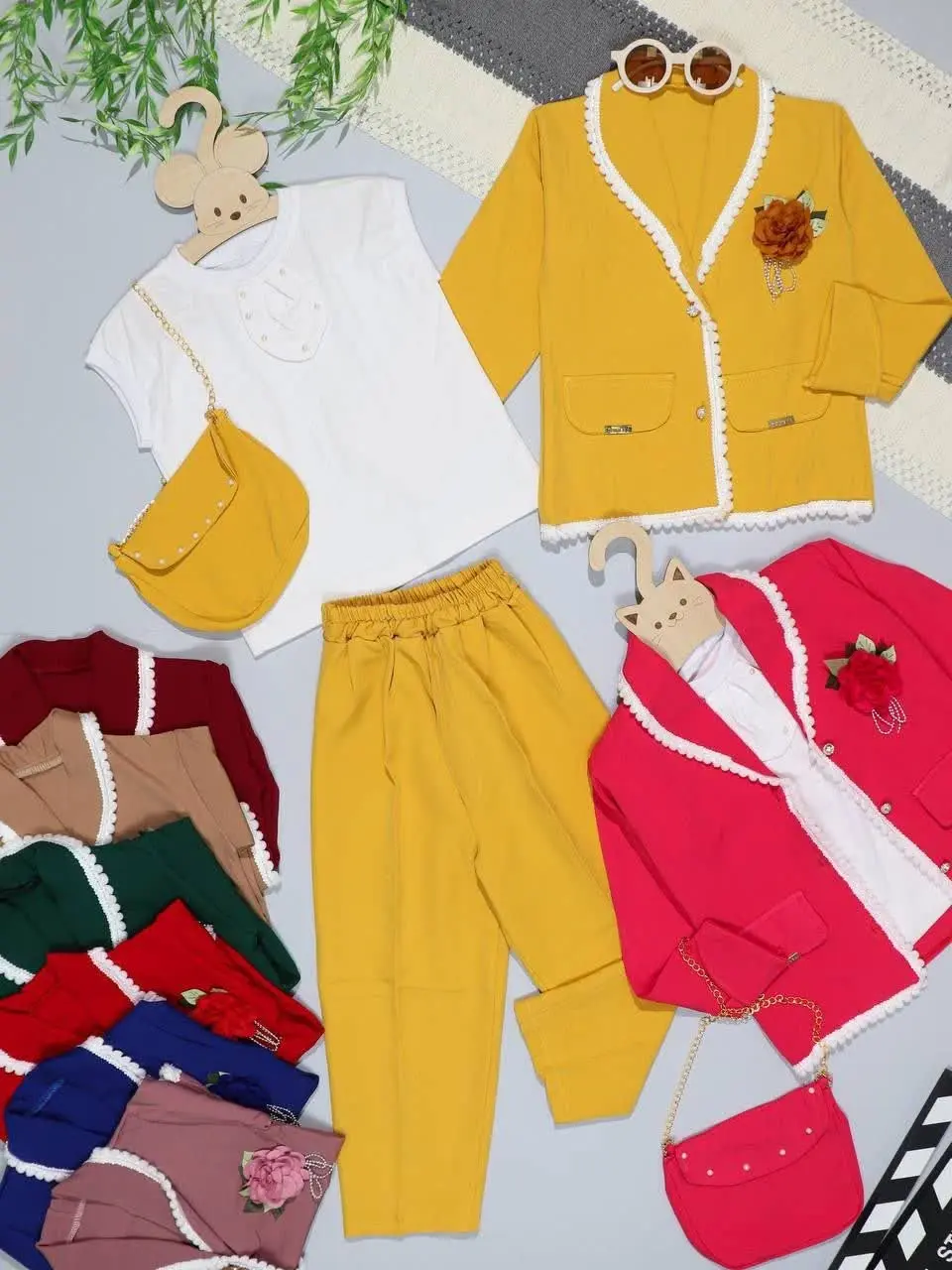 👫چهار تیکه دخترانه مازراتی...