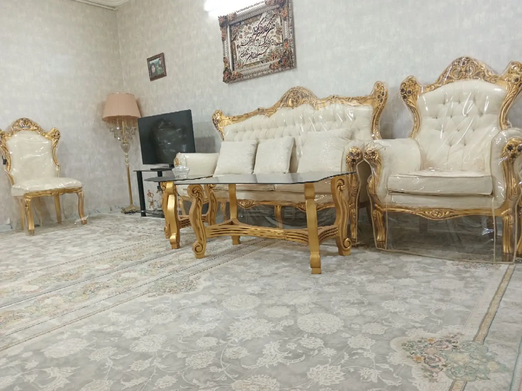 حنانهe