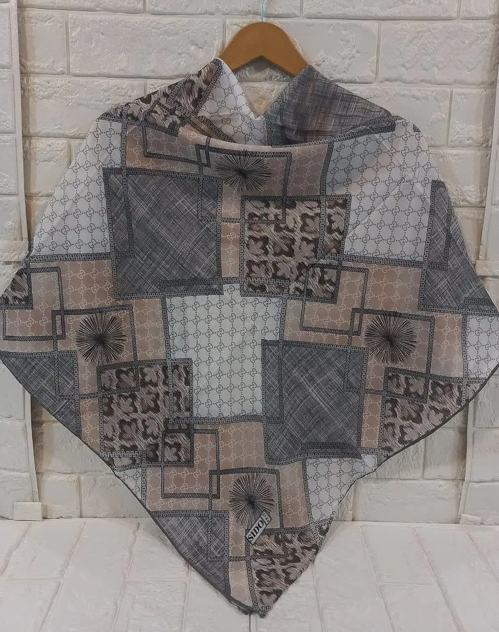 ‏کد ۵۲۶/۶۷۸۶ (۸۵gr) 
