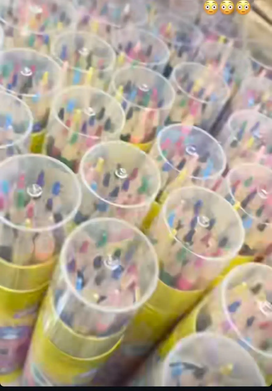 مدادرنگی چوبی لوله‌ای 
