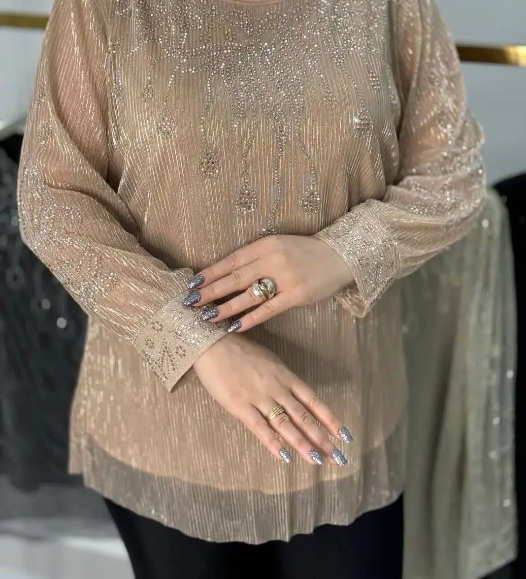 بلوز مجلسی شاین دار وارداتی😍❤️‍🔥
