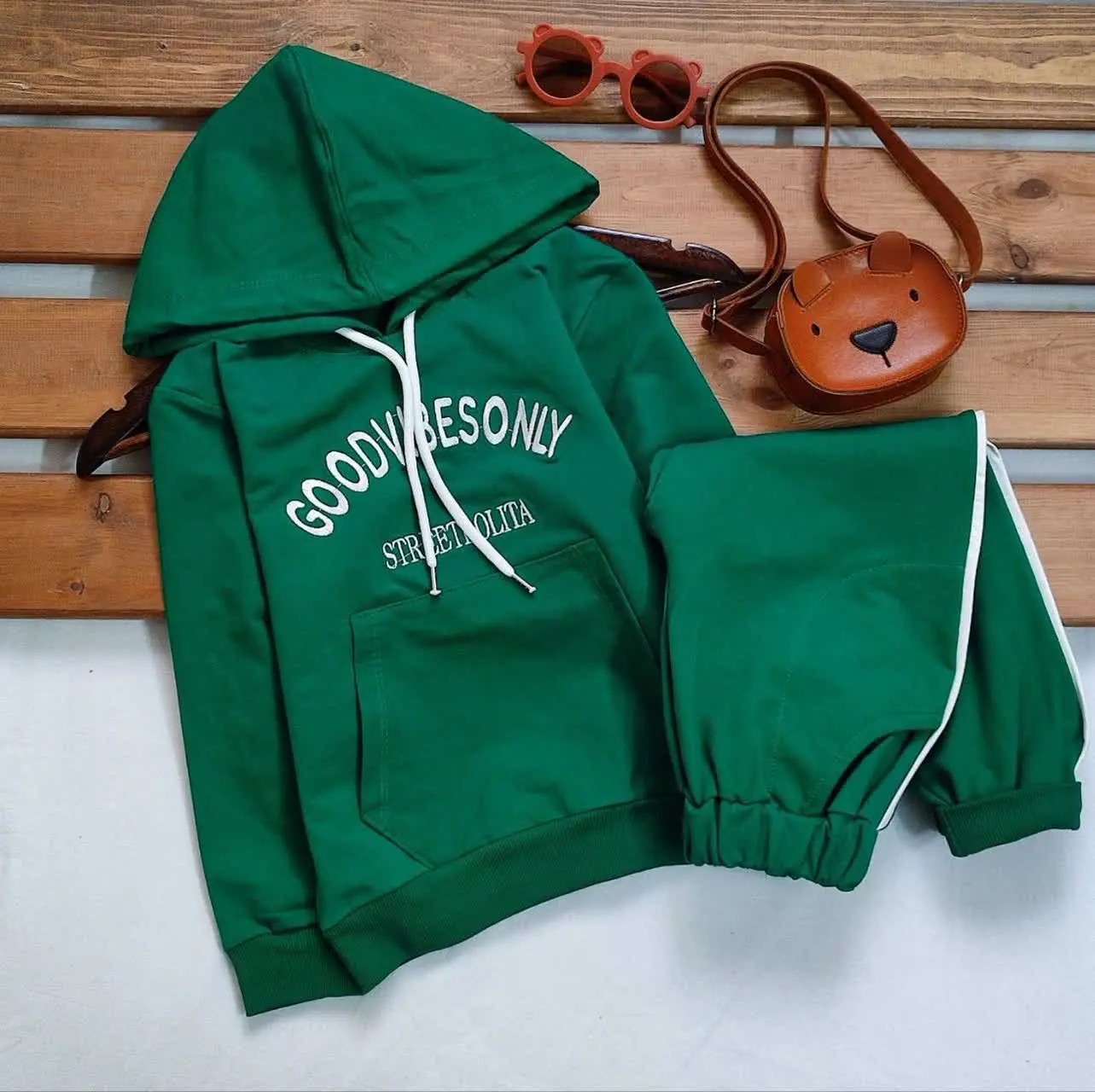 یه ست هودی شلوار خفن شارژ کردیم براتون واقعا محشره😍
