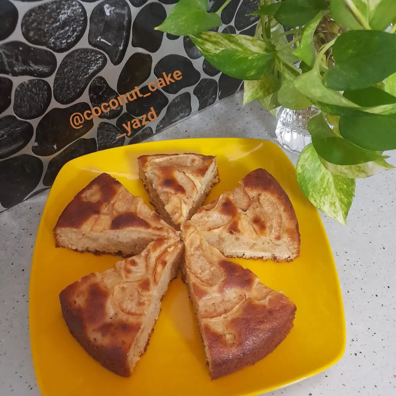 وقتی عطر خوش سیب و دارچین ک...