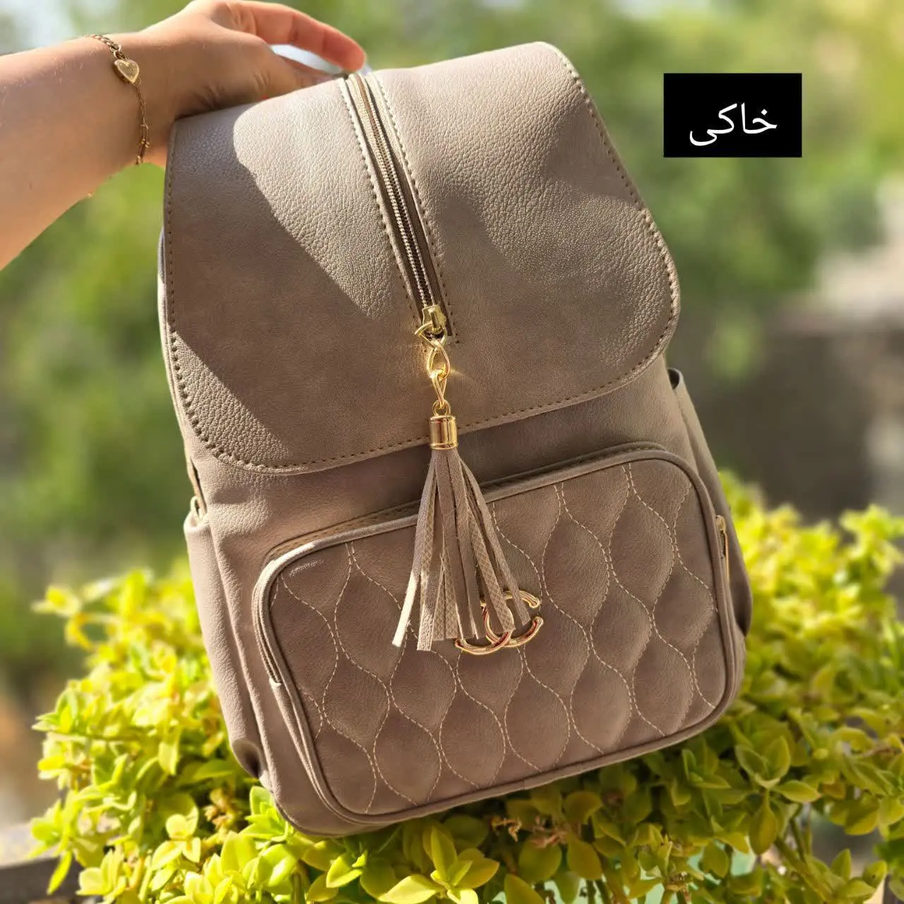 🌸 نام: کوله شانل
