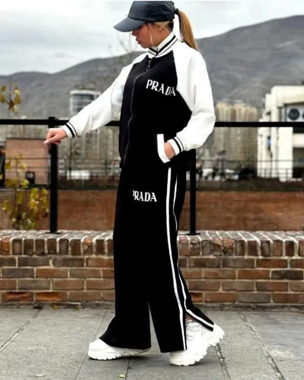 🧿ست پرادا ۹۰۰۴