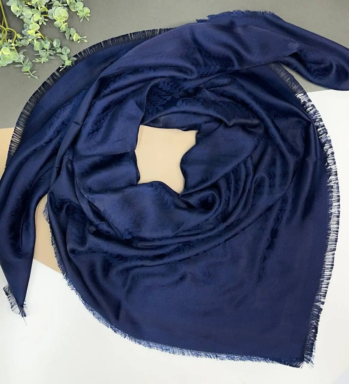 🖼️رنگ سورمه‌ای
