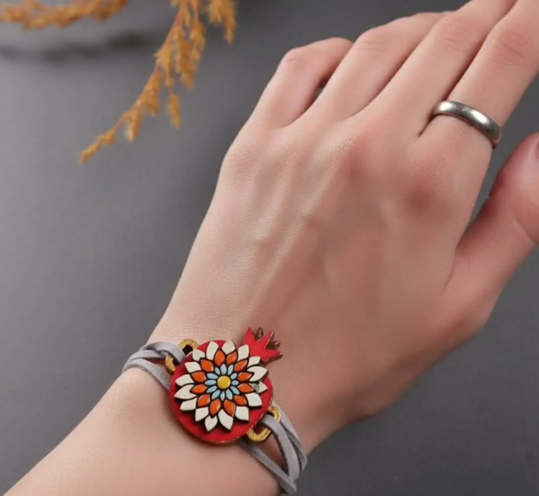 ترکیبی که جذابیت یه دستبند...