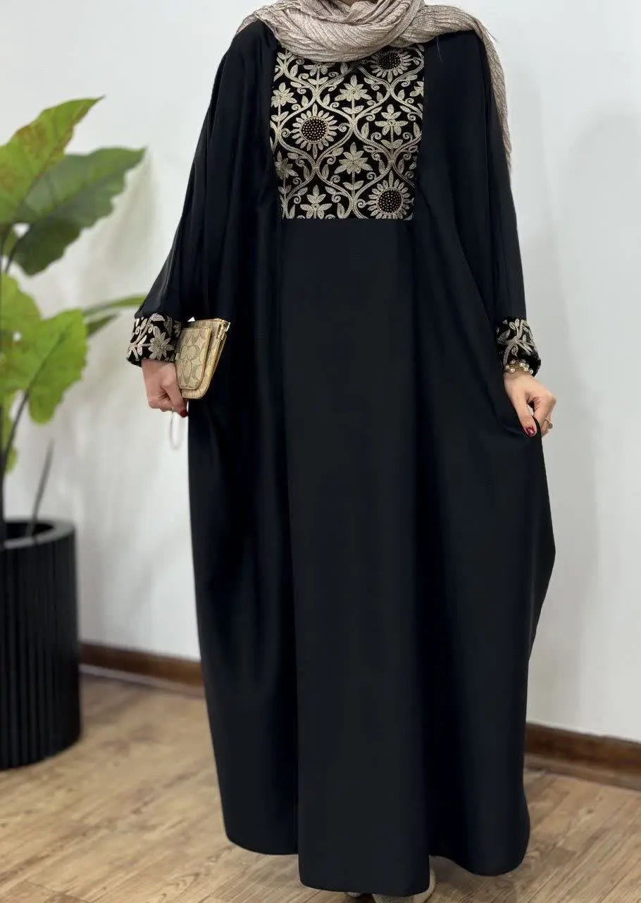 نام مدل: مانتو عبایی حورناز 
