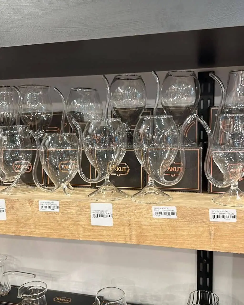 لیوان نی نوش پیرکس 😍
