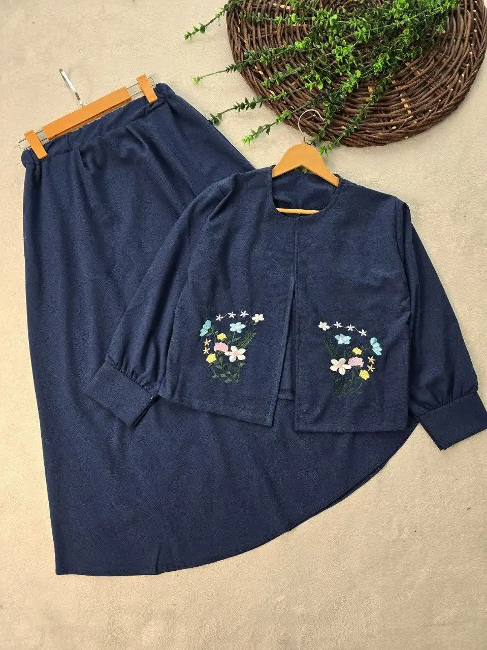 🍁 نام: ست مهرنوش