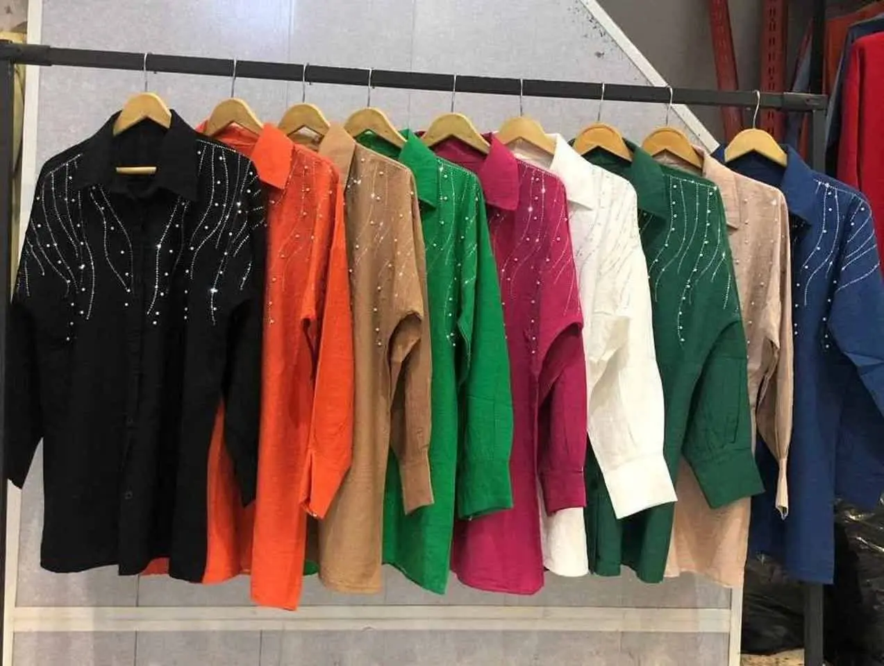 نام: مانتو شومیزی سرا
