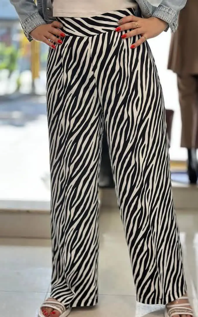 😍 شلوار مازراتی طرح دار
