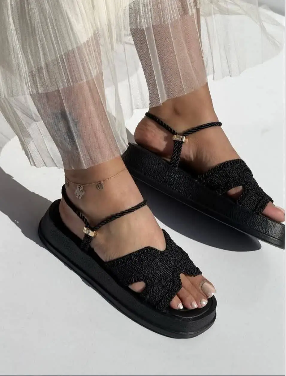 صندل. کد:۱۱۹۰_ هرمس گیپوری
