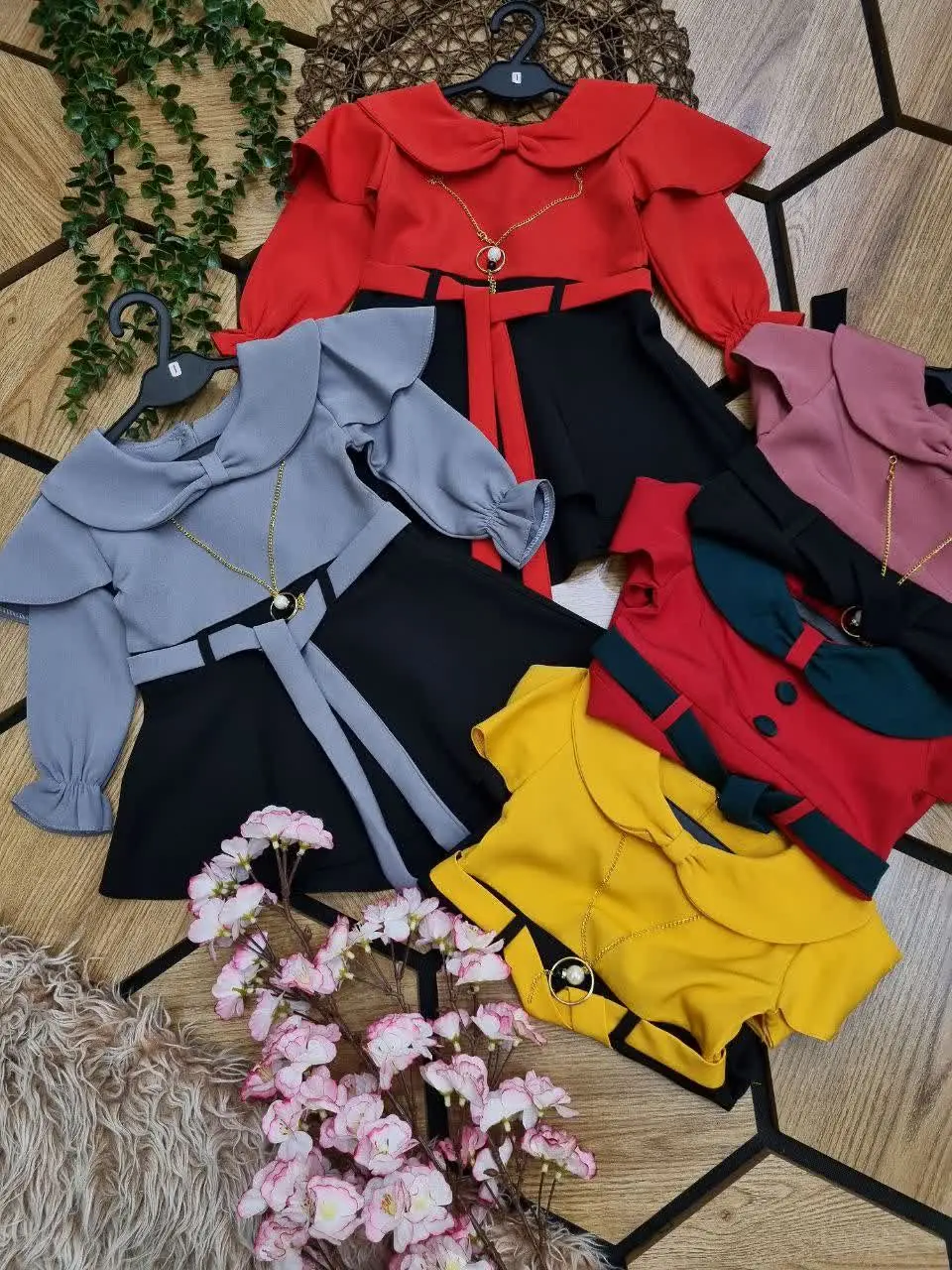 🇮🇷🧥🧶👗👚🎽👕👖👔💎
