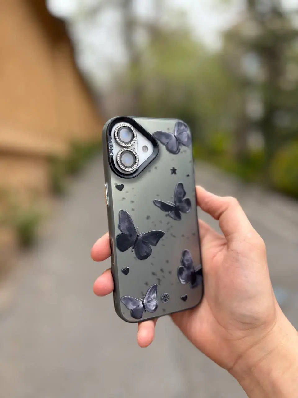 قاب سکول طرح‌دار مات پروانه سیاه مخصوص انواع #سامسونگ #شیائومی #آیفون
