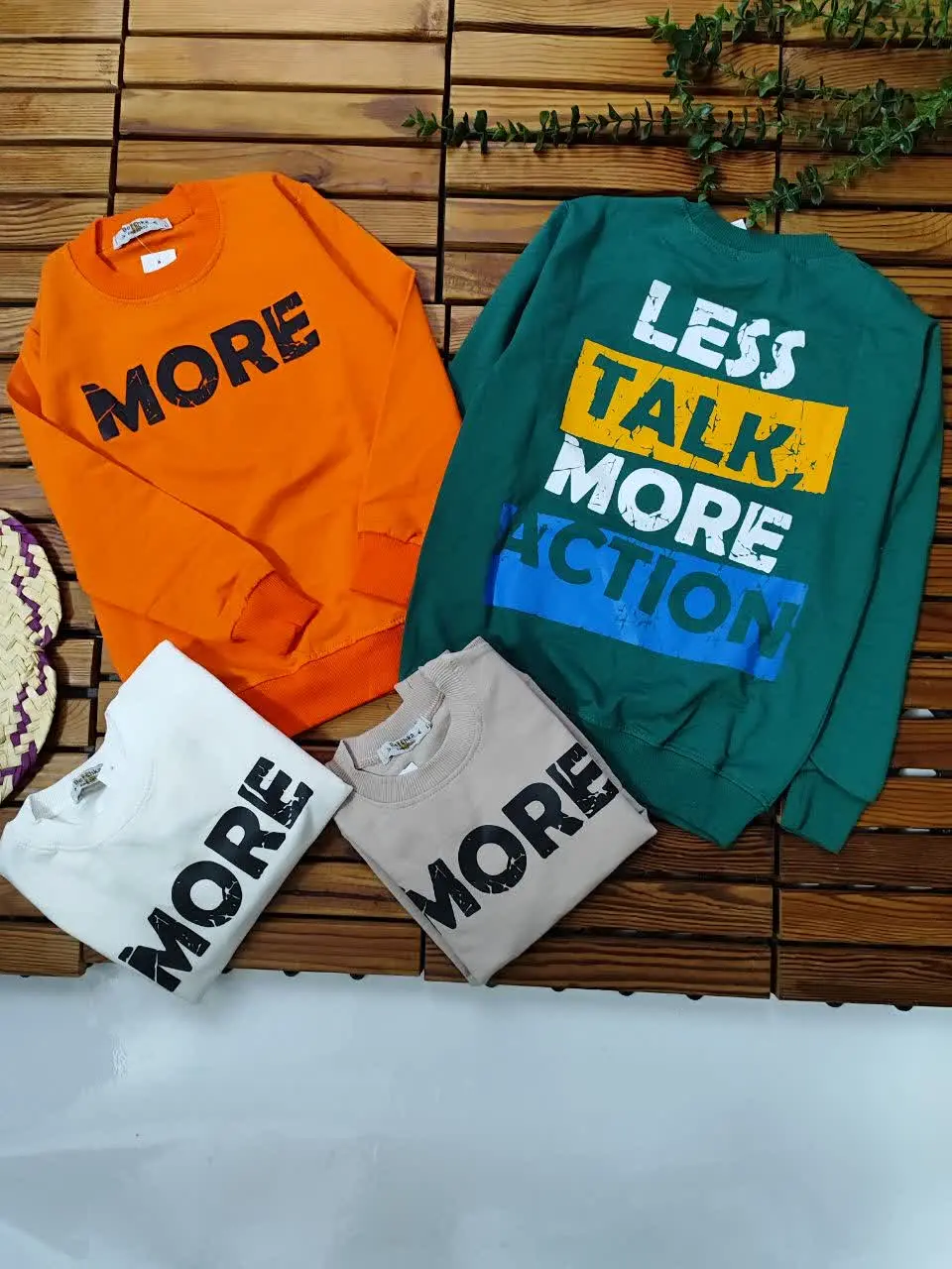 بلوز دورس یکی از واجبات کمد هر بچه‌ای ✌️✌️
