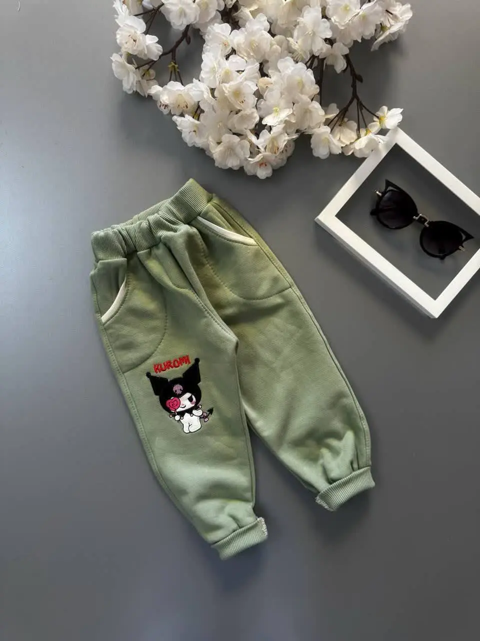 یک ست سته تیکه براتون پیدا...