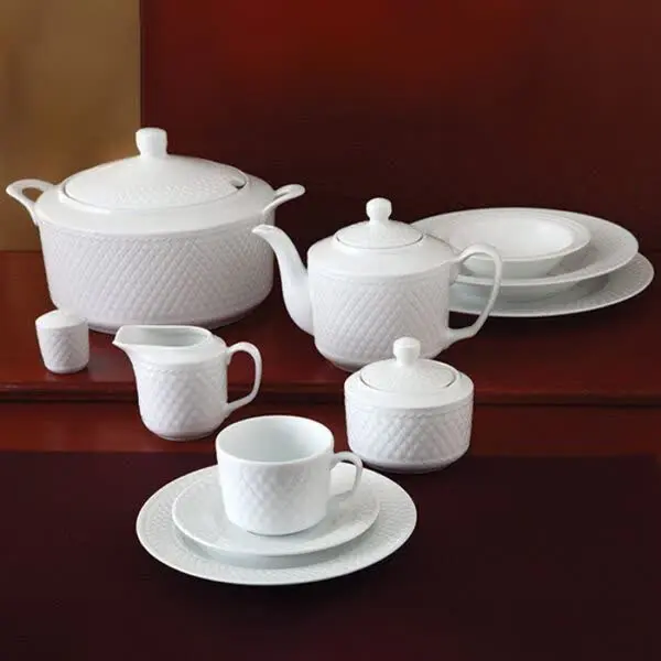 🍽 سرویس۱۰۲پارچه رادیانس چینی زرین
