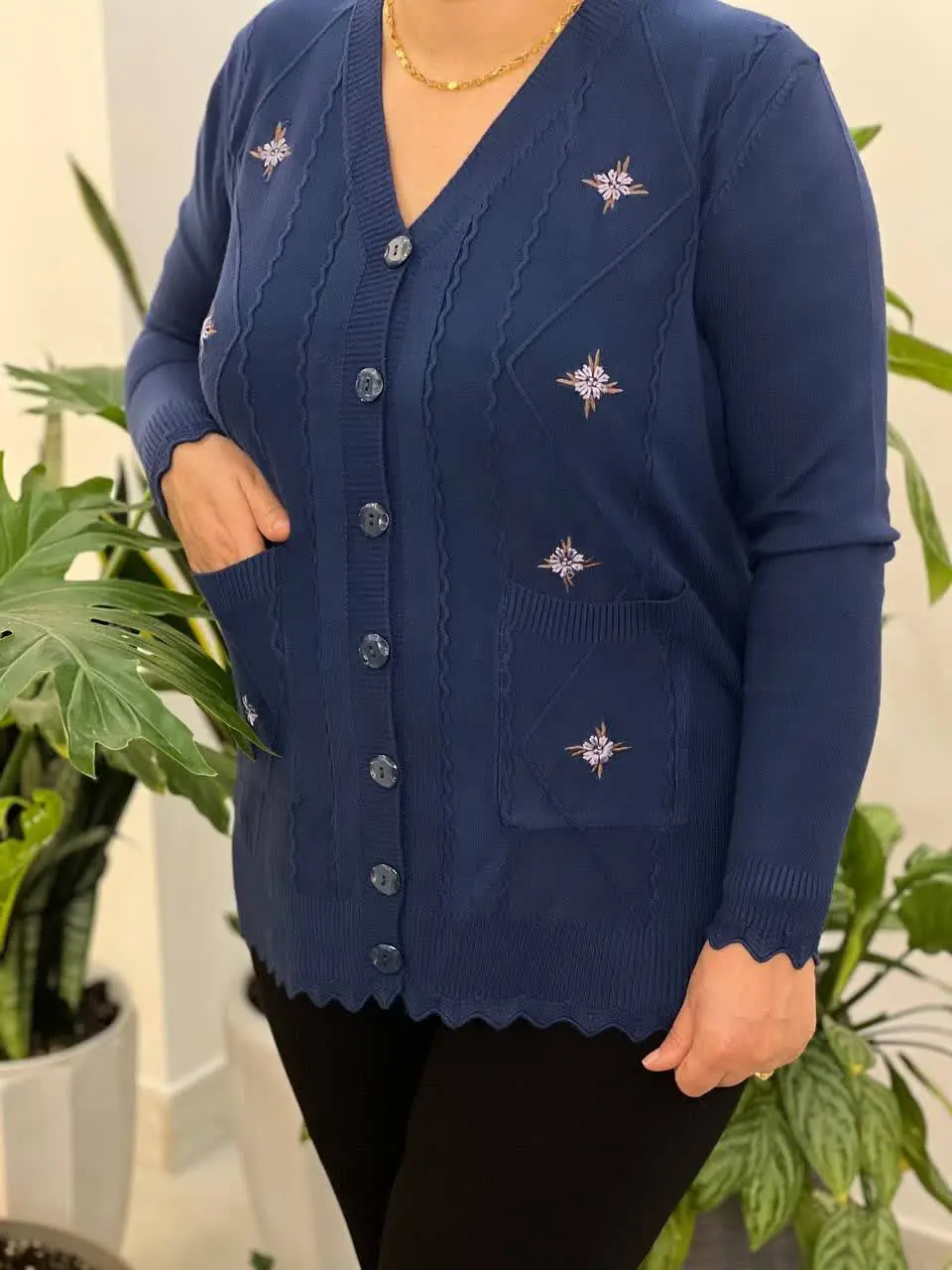 ژاکت گپ واردا گلدوزی شده گپ...