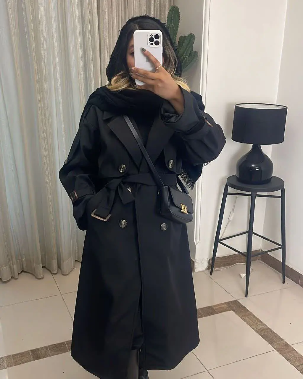 نام: مانتو روجا
