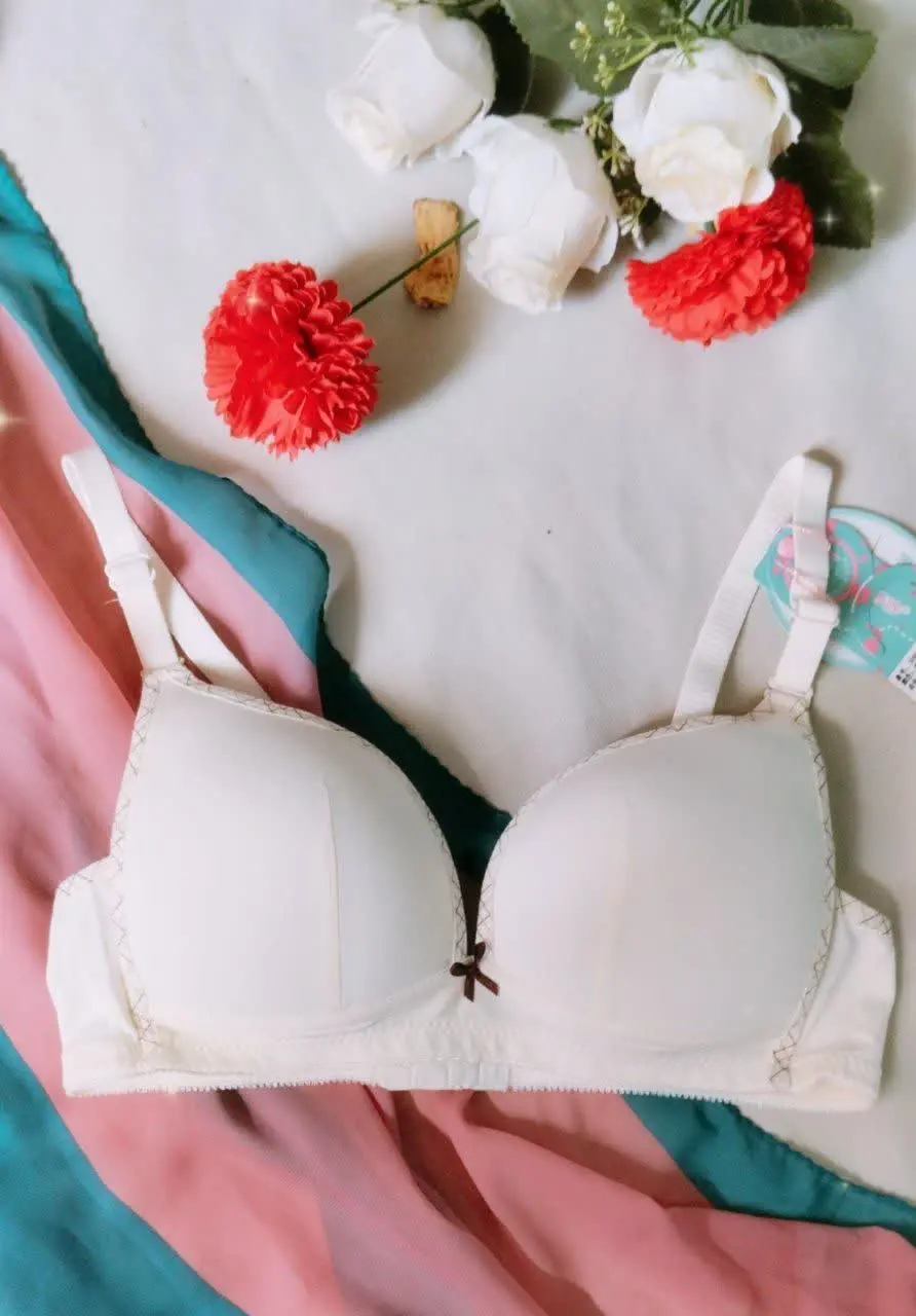 سوتین اسفنجی دخترانه 🤩
