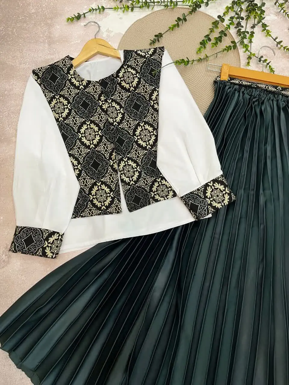 🔗نام محصول: ست ۴تیکه رویا 
