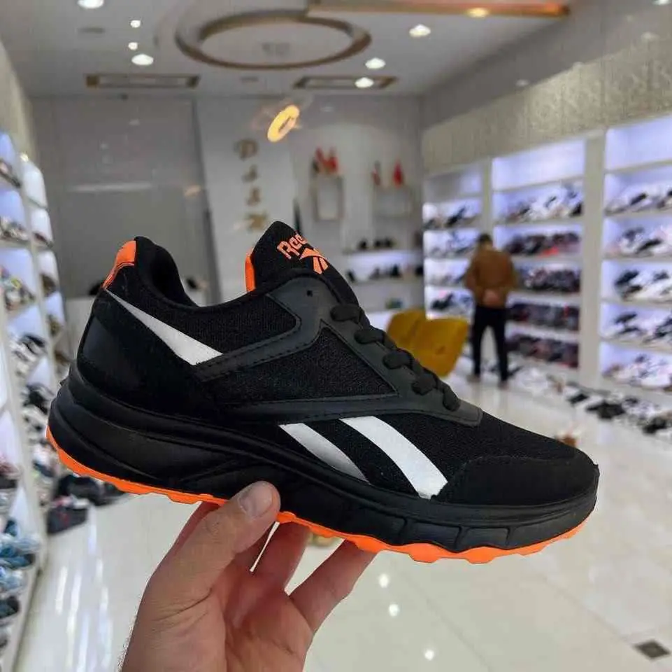 فقط سایز ۴۱ 
