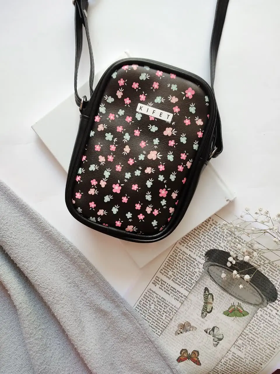 از کیف دوشی های قشنگمون هم...