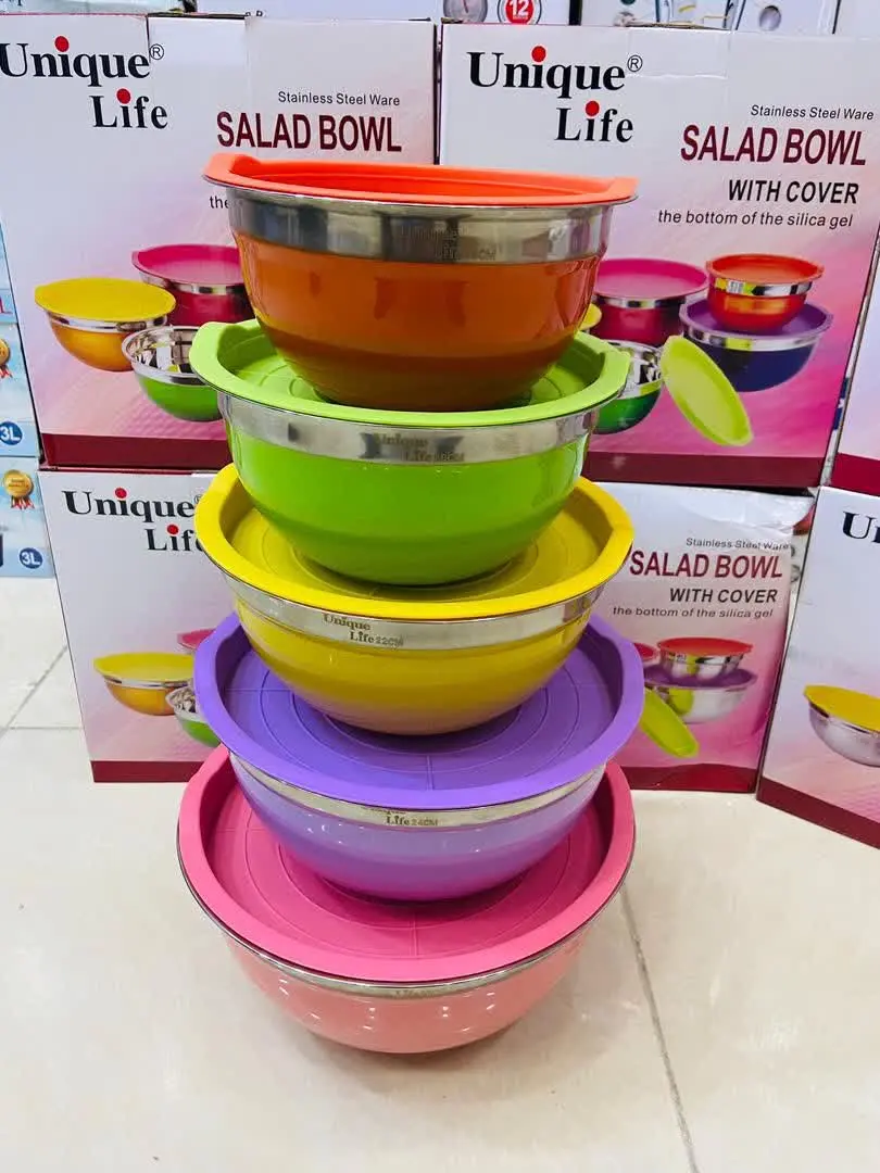 سرویس کاسه‌های رنگی و گرم نگهدار ۵ عددی 
