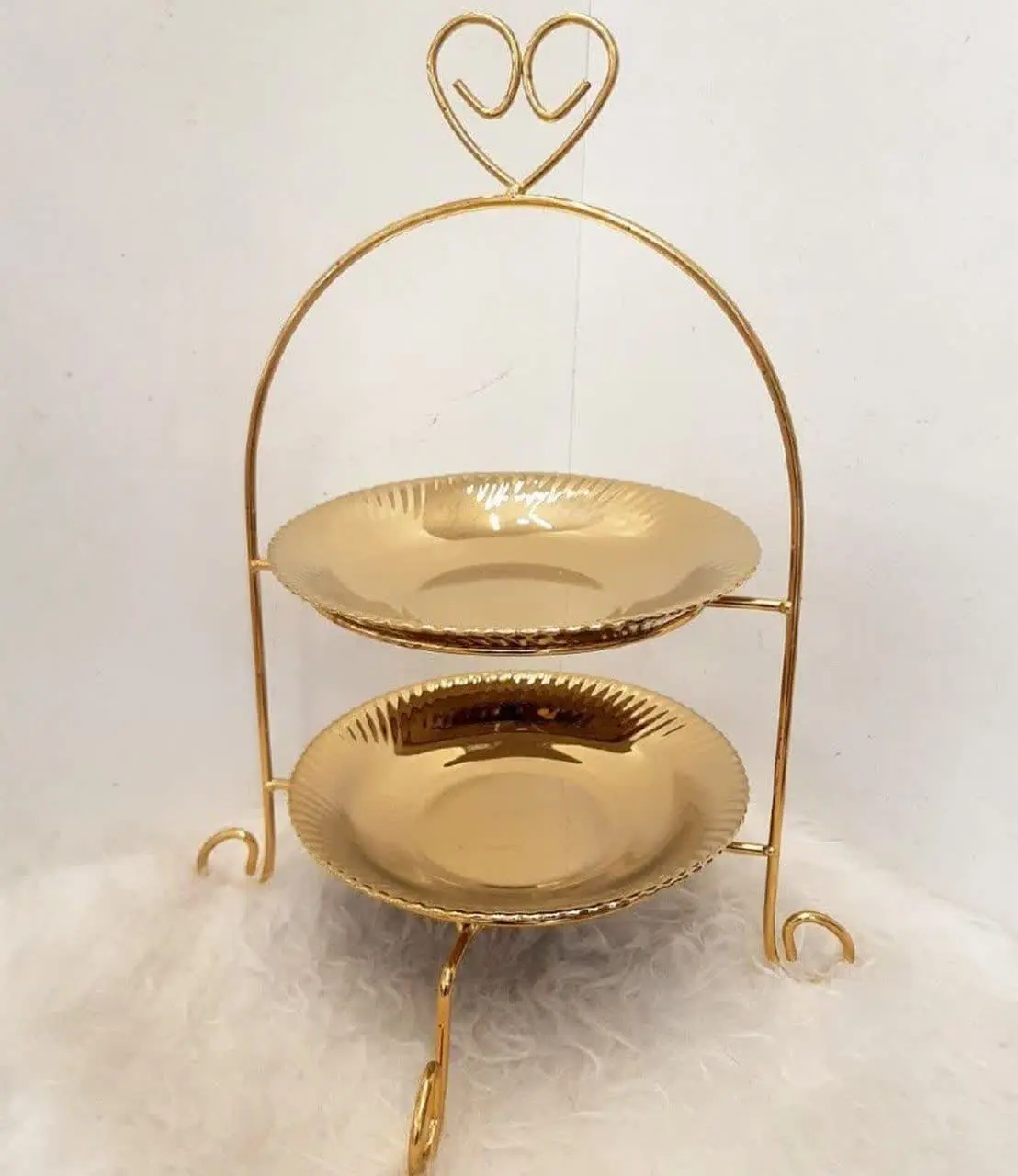 #شیرینی خوری ٢ طبقه فورماتیک طلایی🍓
