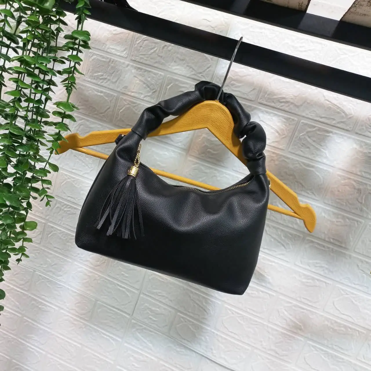 💎 نام: کیف الارا