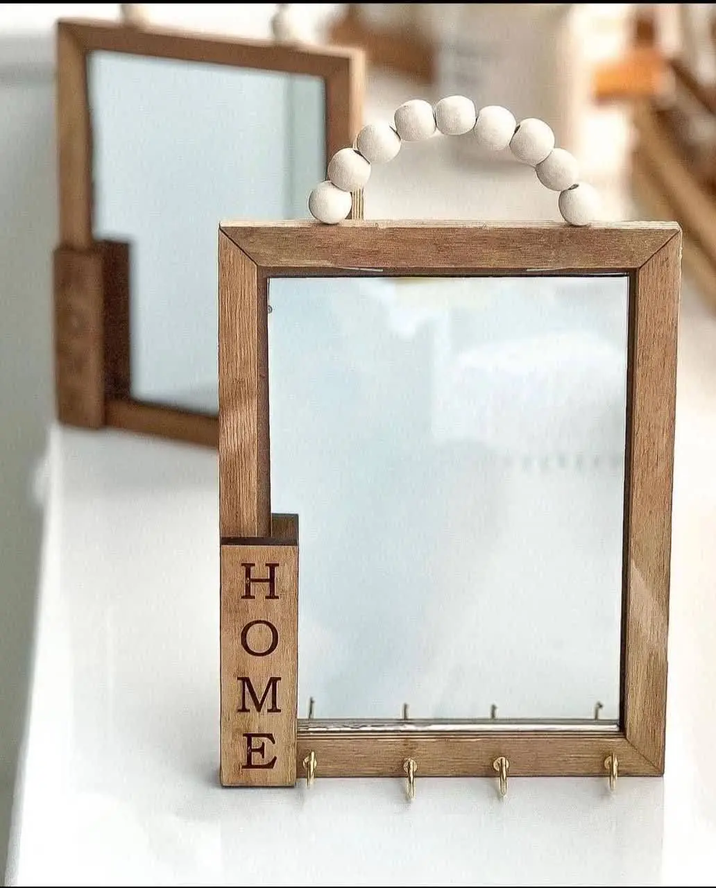 جا کلیدی وآیینه مهره دار
