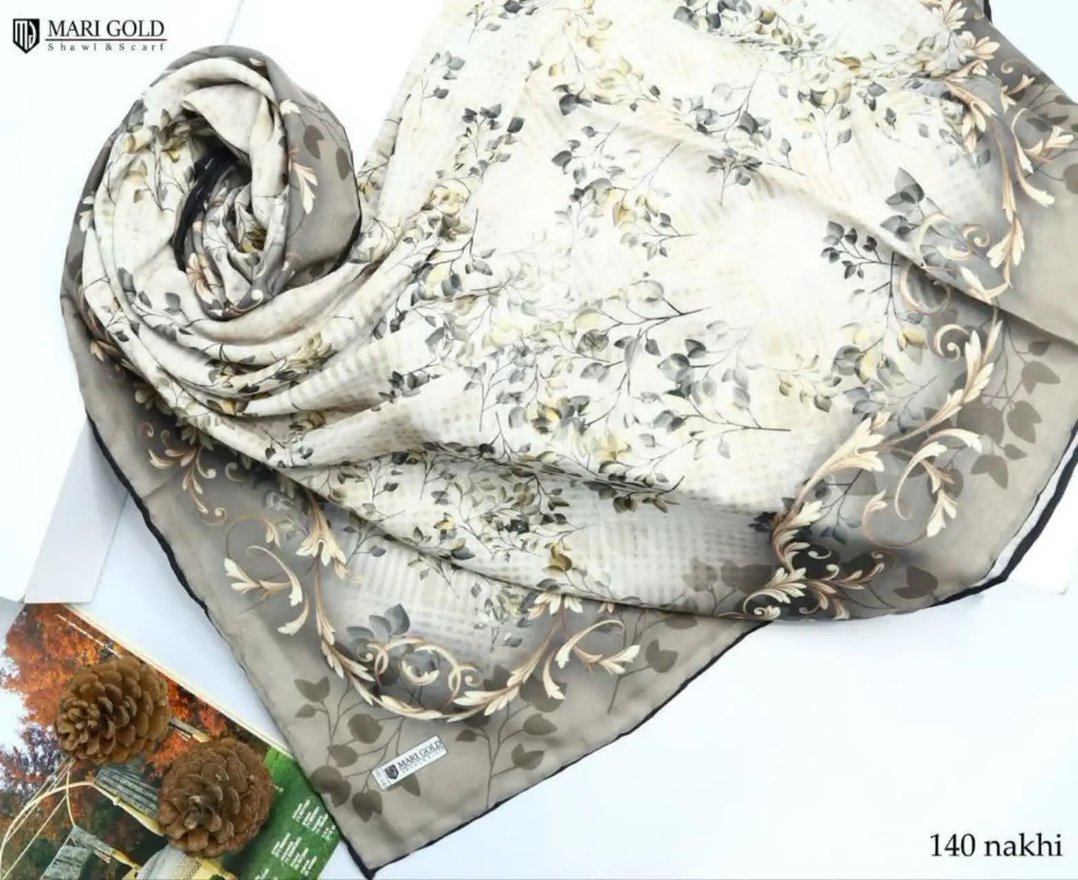 روسری چهارفصل 
