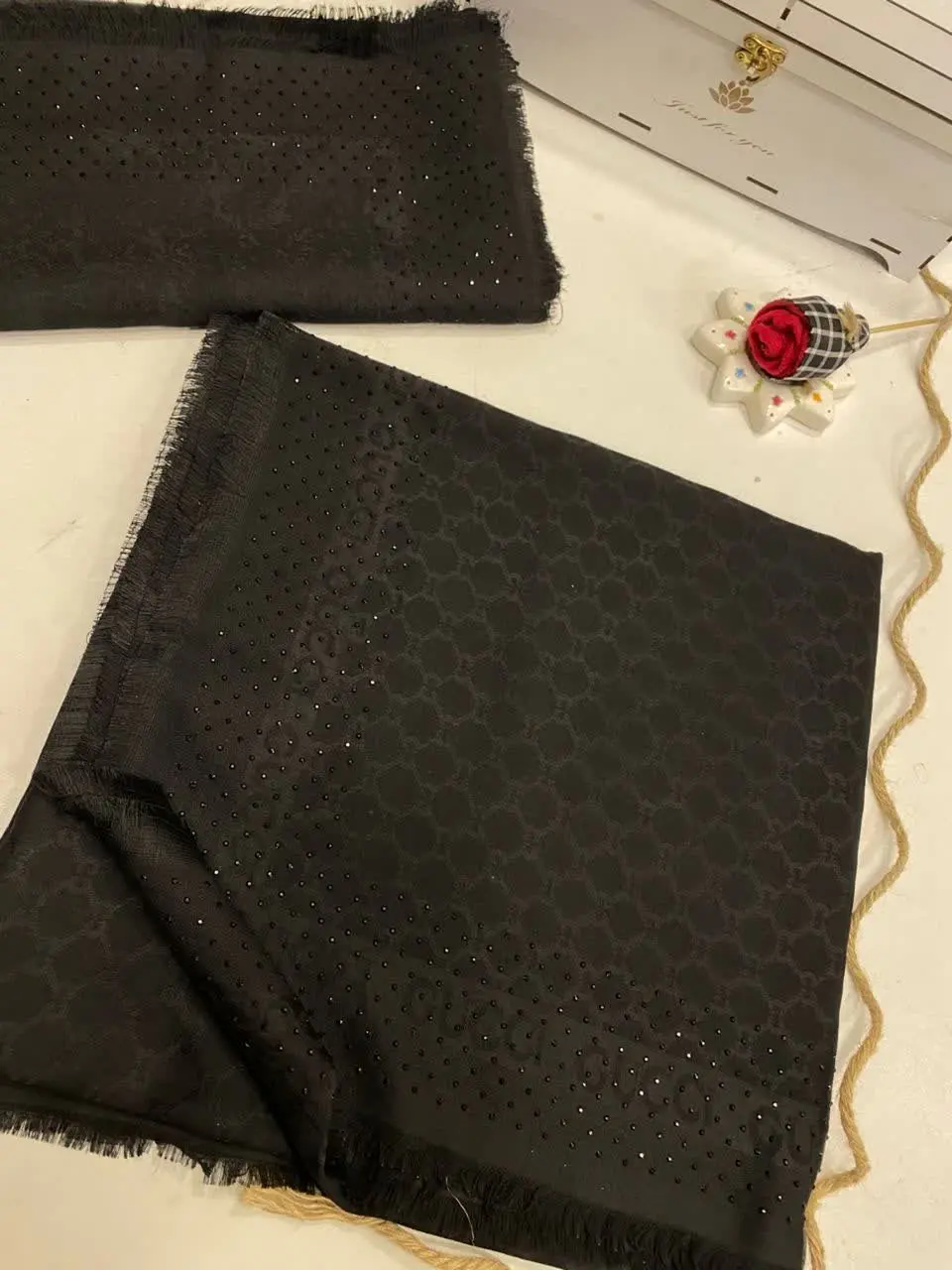 روسری ژاکارد نگینی