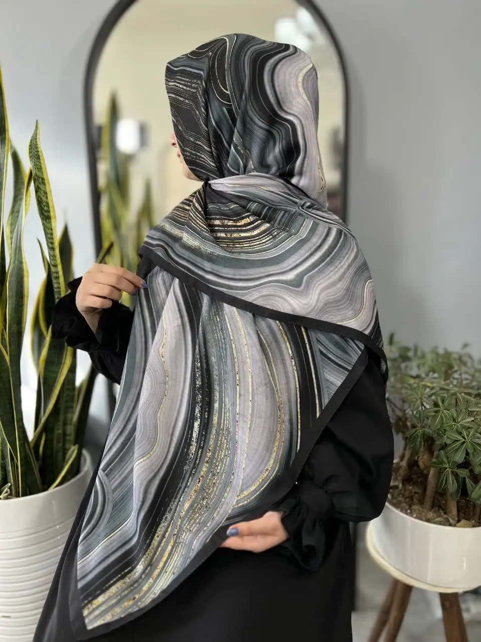 دلم نیومد ازیان مدل نزارم
