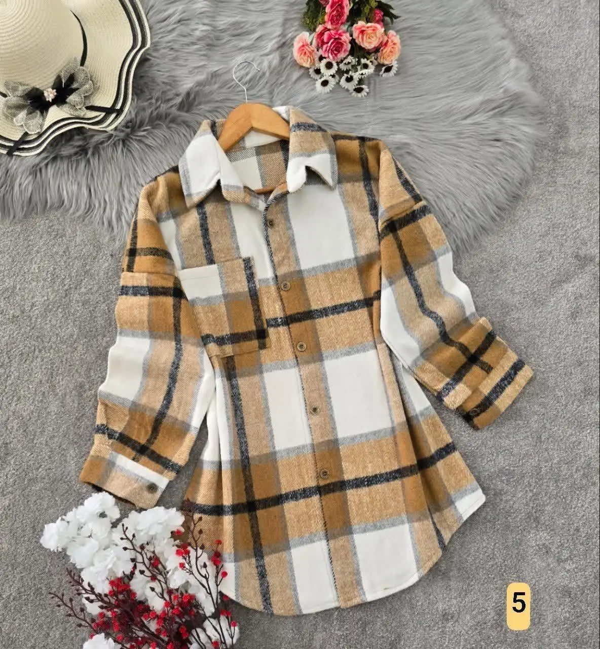 شکت موهر دار لیلی