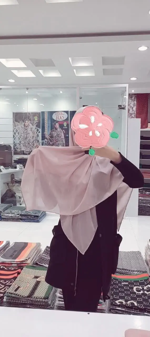 مداد رنگی رو ببین😍😍
