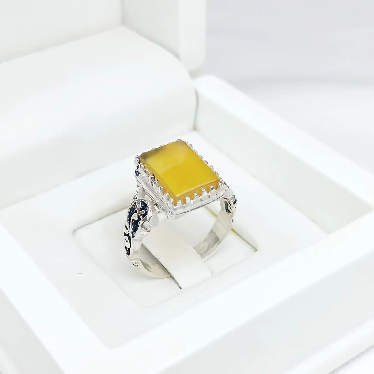 انگشتر نقره مردانه نیزه مربعی