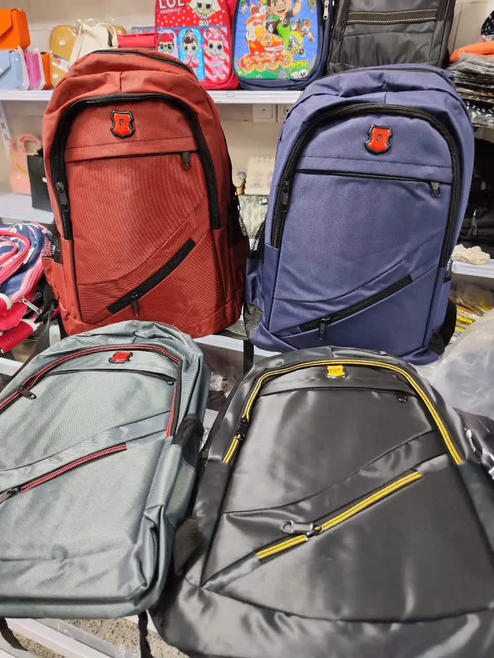 کوله‌ی درجه ۱ زیپ کج
