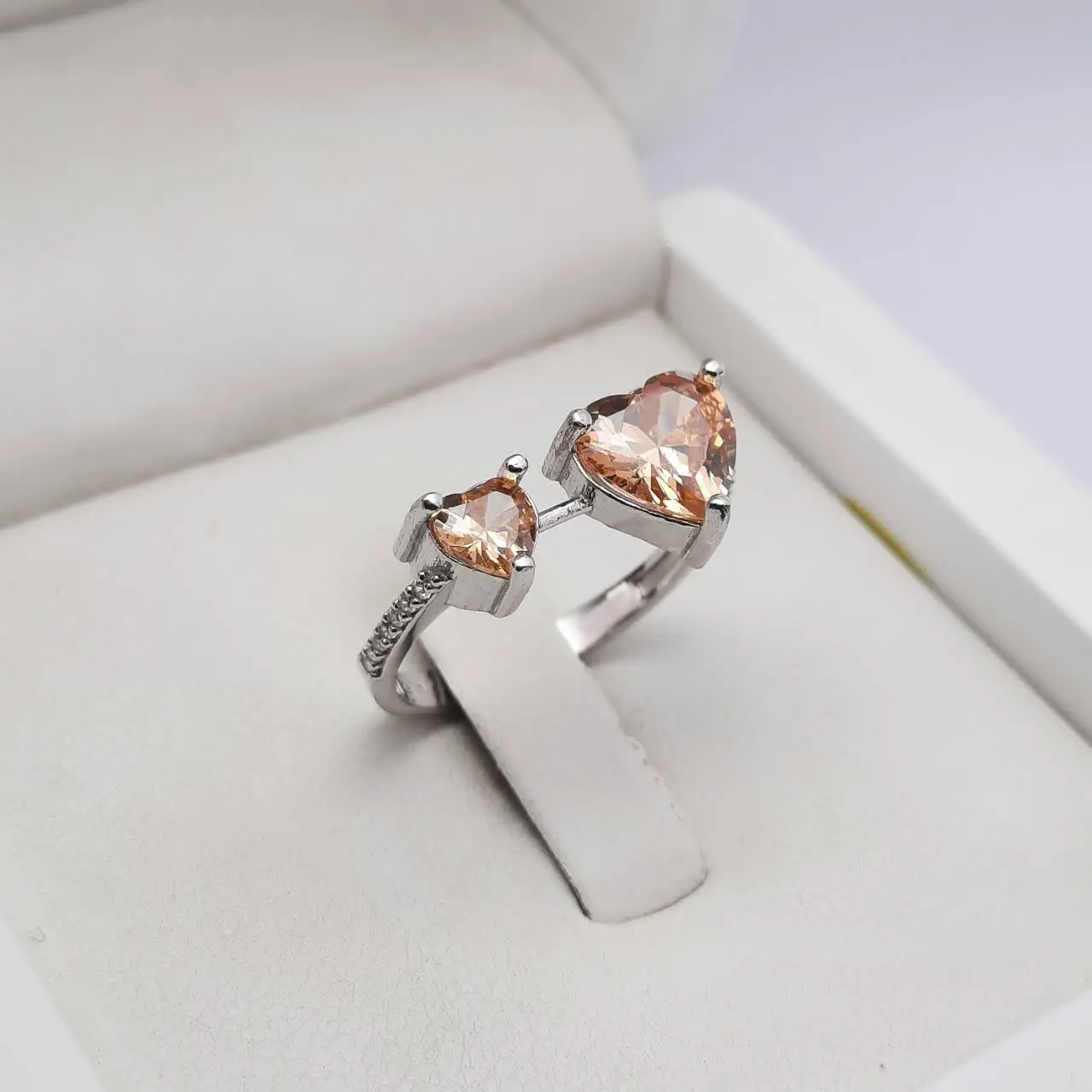 انگشتر نقره زنانه با آبکاری...