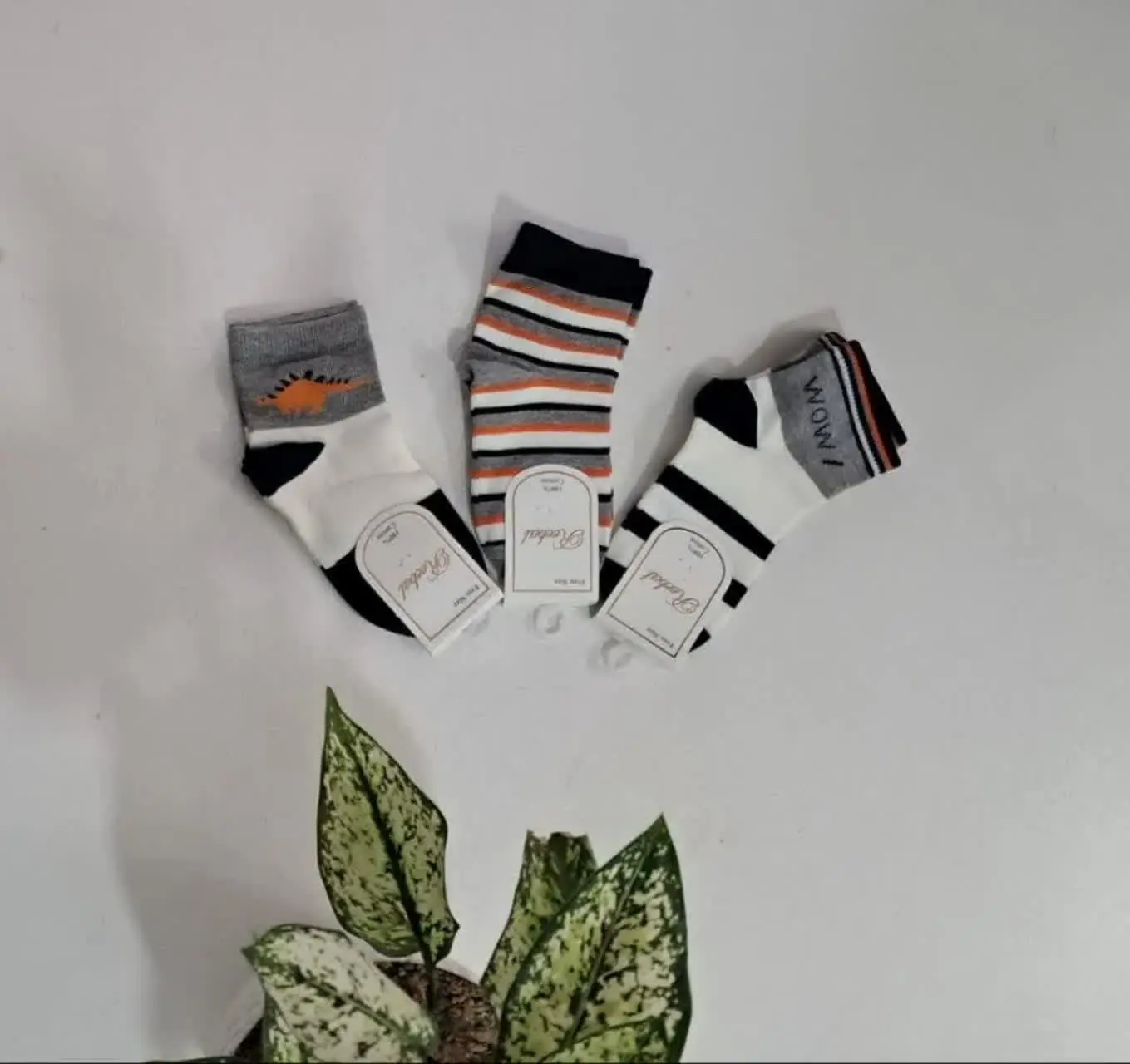 🧦 جوراب نیم ساق ریبال
