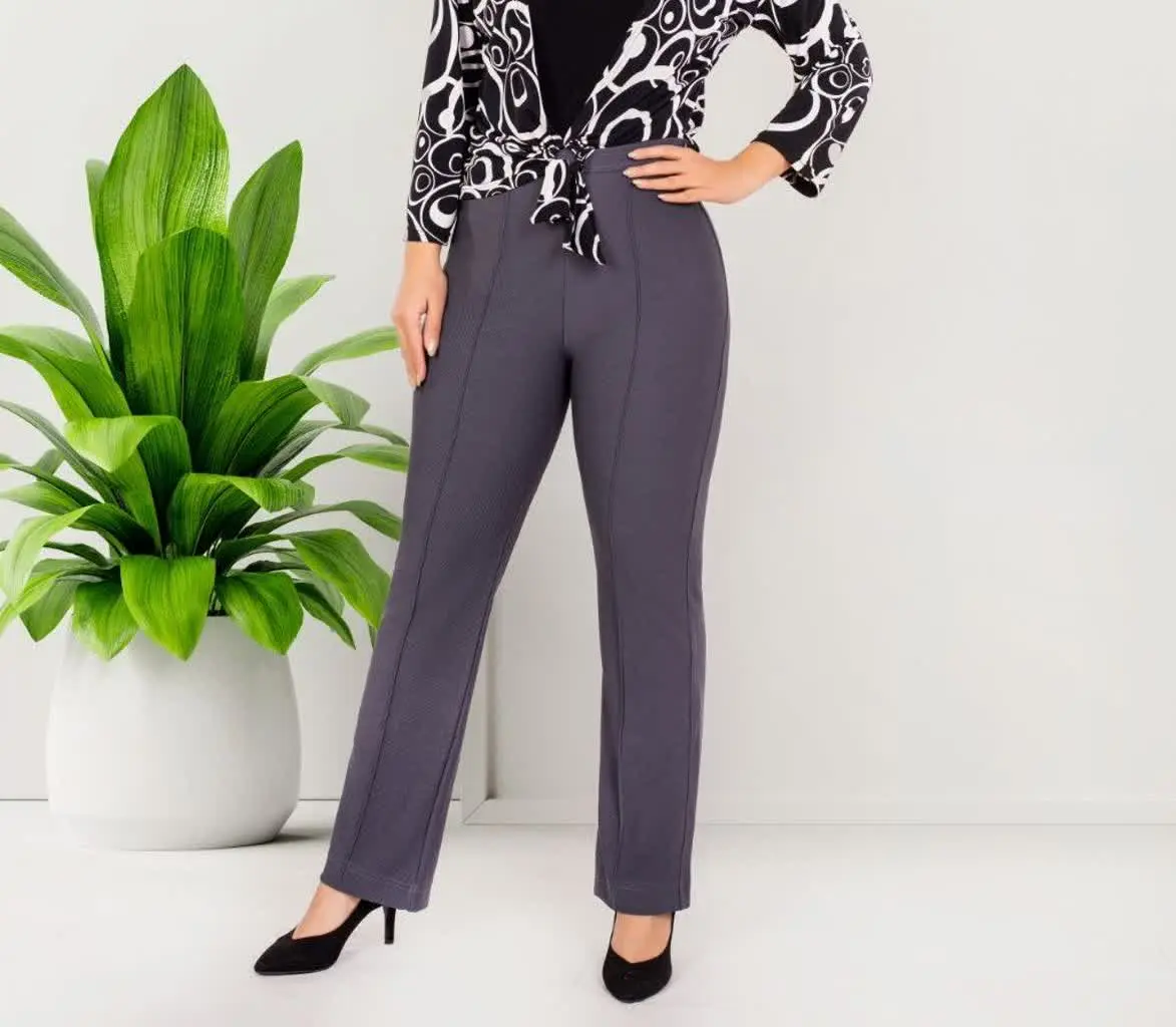 شلوار راسته جلو خط دار
