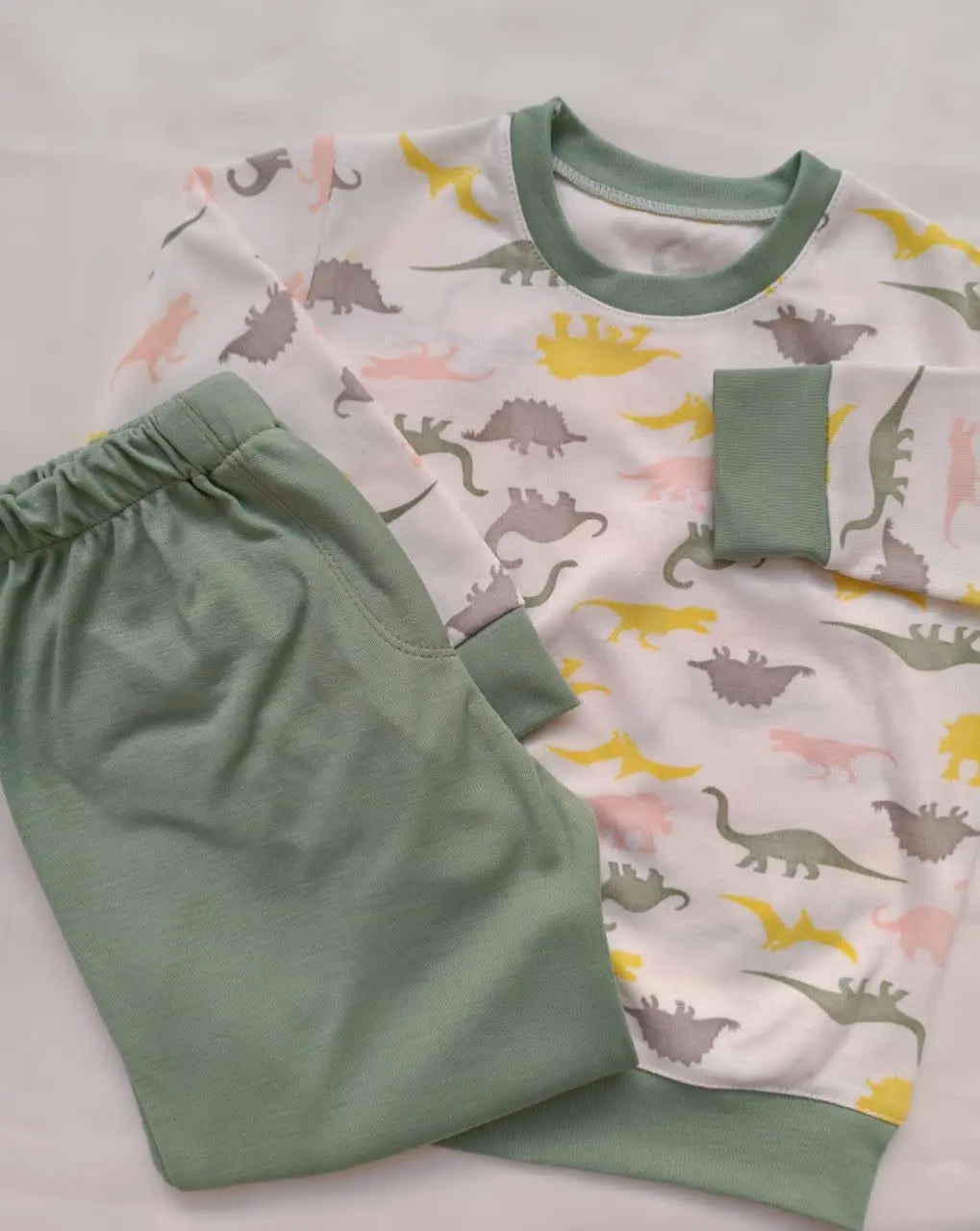 ست دایناسوری✨
