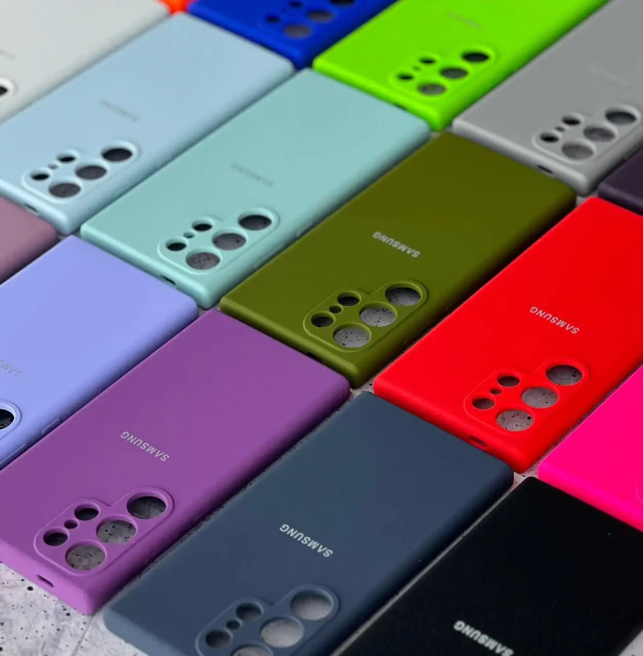 📱مدل قاب: قاب سیلیکونی داخل مخمل مخصوص انواع #سامسونگ #شیائومی 
