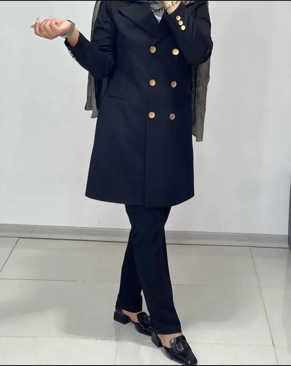 نام: فرشته دکمه طلایی
