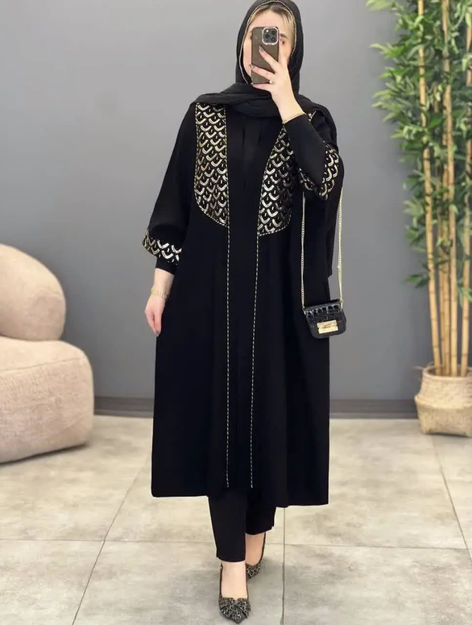 نام: مانتو تارا
