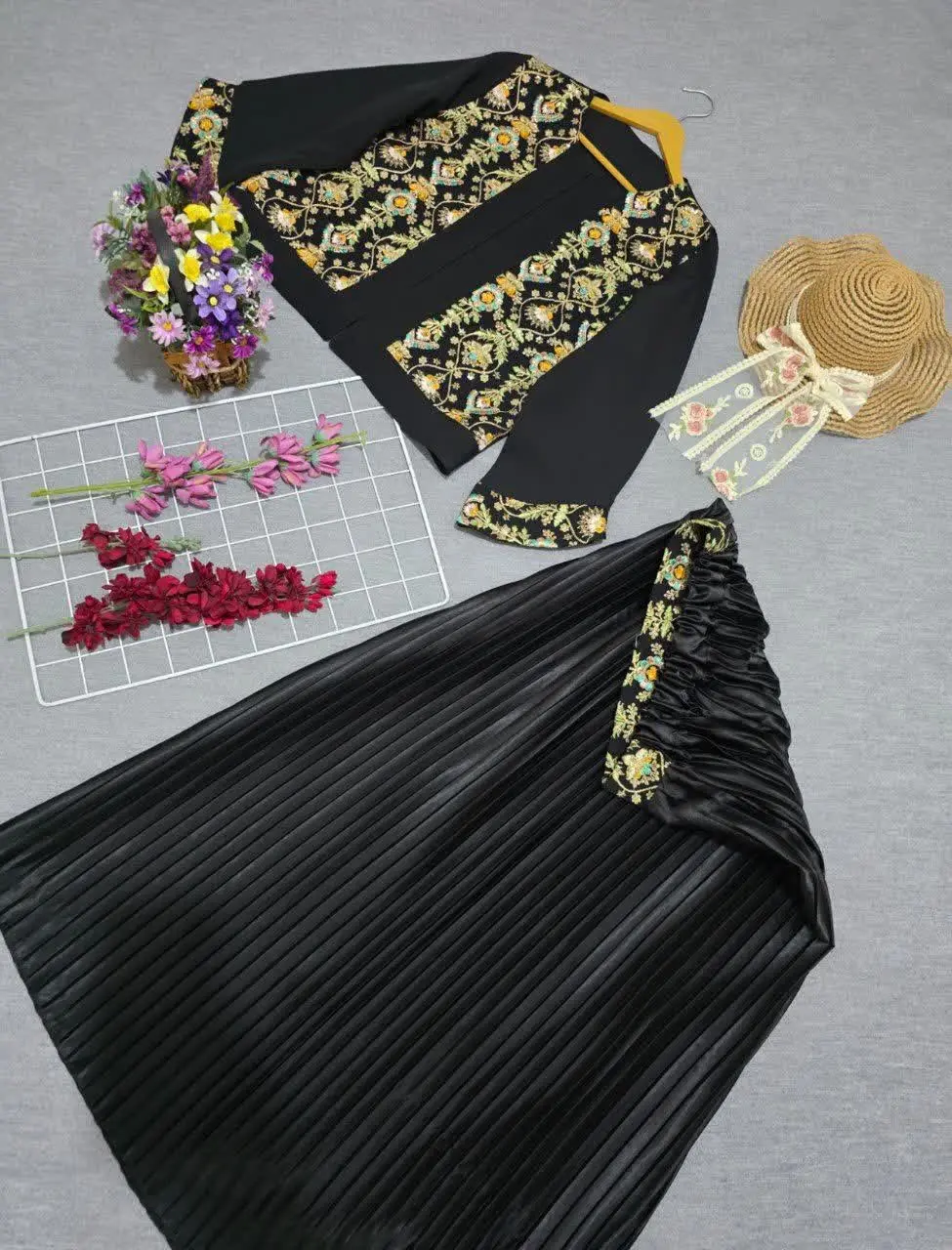 🖊نام: کت و دامن پریناز
