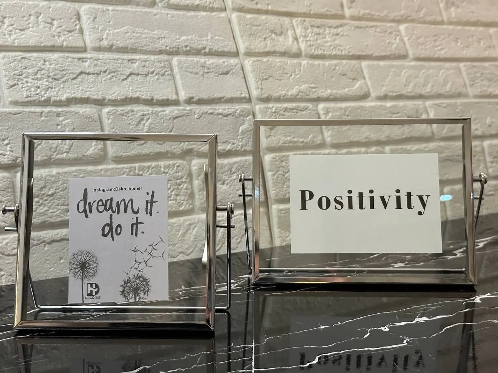 🛑قاب عکس فلزی نقره ای رومیزی