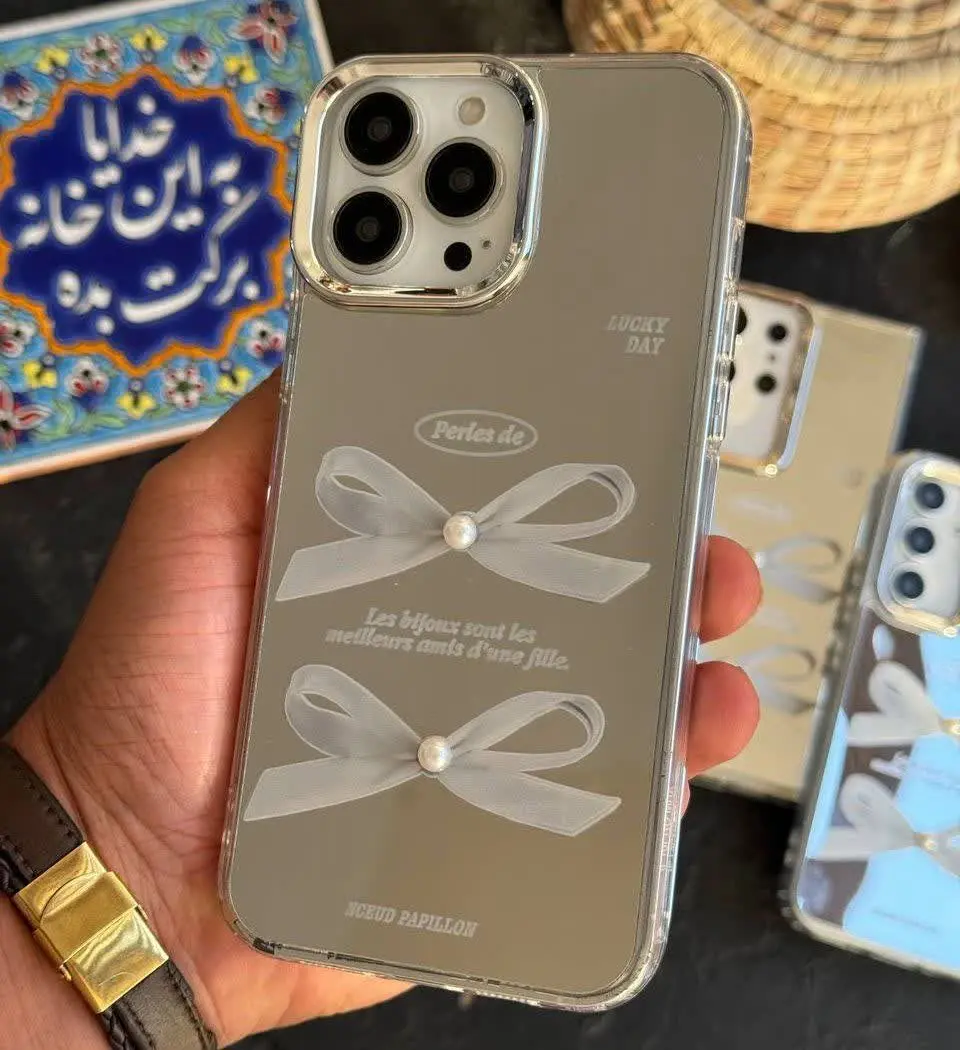 قاب فوق العاده زیبای آینه‌ای پاپیون با توپی متال برجسته مخصوص انواع #سامسونگ #شیائومی و #آیفون 
